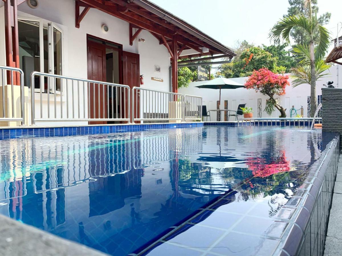 Villa Rumah Ibu Dago Bandung Ngoại thất bức ảnh
